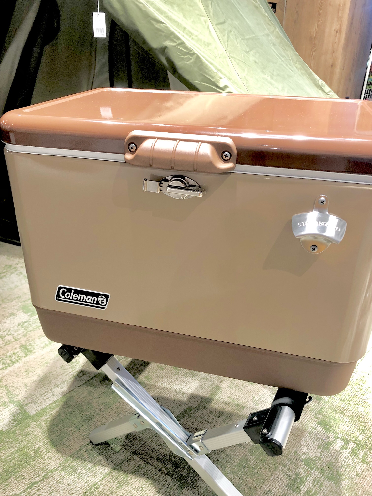 ☆新品未使用☆】Coleman 54QT スチールベルトクーラー バターナッツ