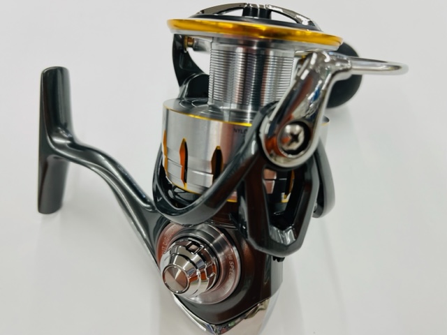 DAIWA（釣り） ## DAIWA ダイワ 18ブラスト LT6000D 00065104 やや傷や汚れあり